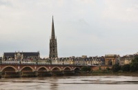 ボルドーの街並みの絶景、フランスの観光スポット