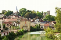 モンバール(Montbard)の街並みの絶景、フランスの観光スポット